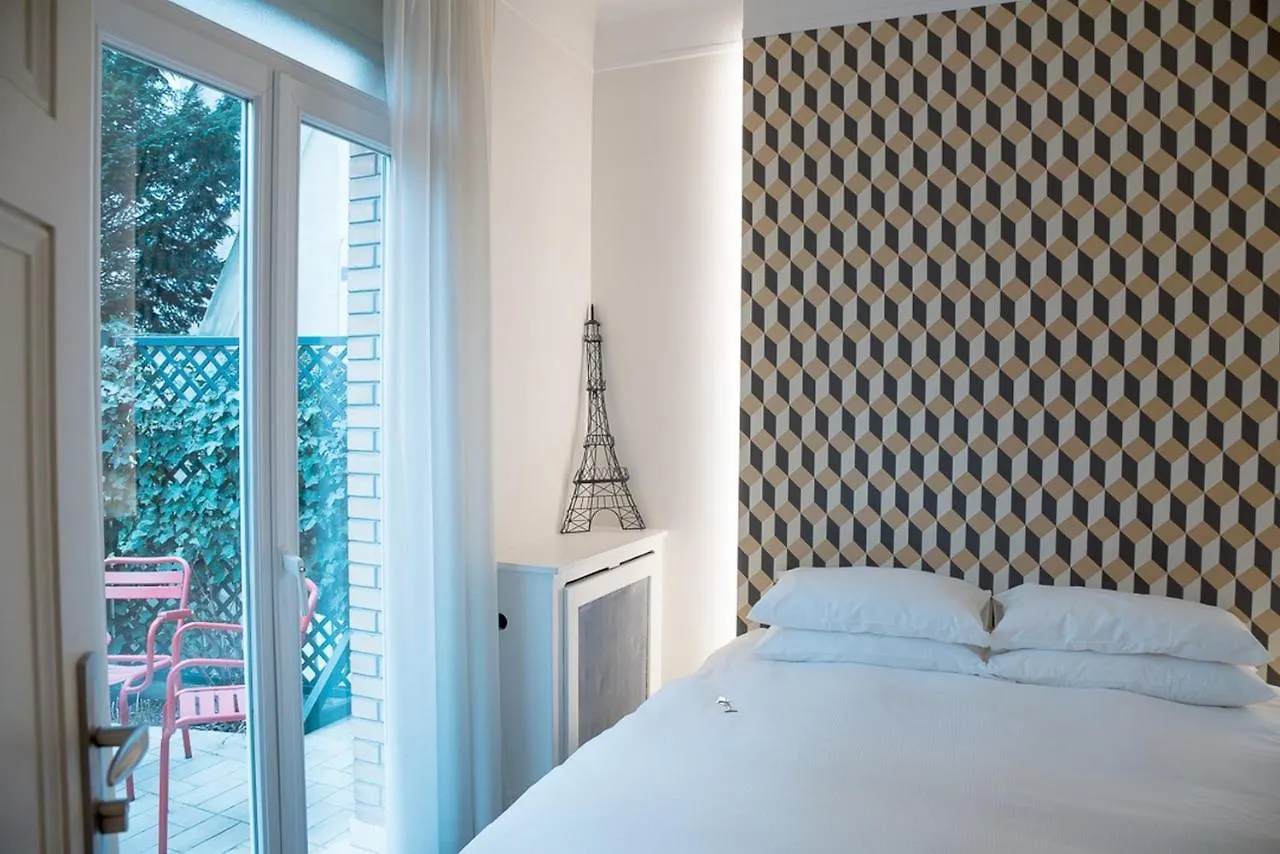 ** Bed & Breakfast La Villa Paris - B&B France