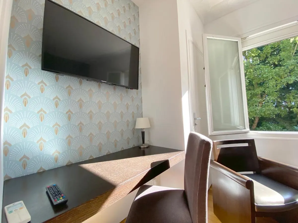 La Villa Paris - B&B 2*,
