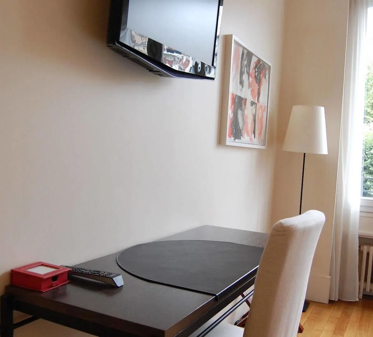 La Villa Paris - B&B 2*,  France